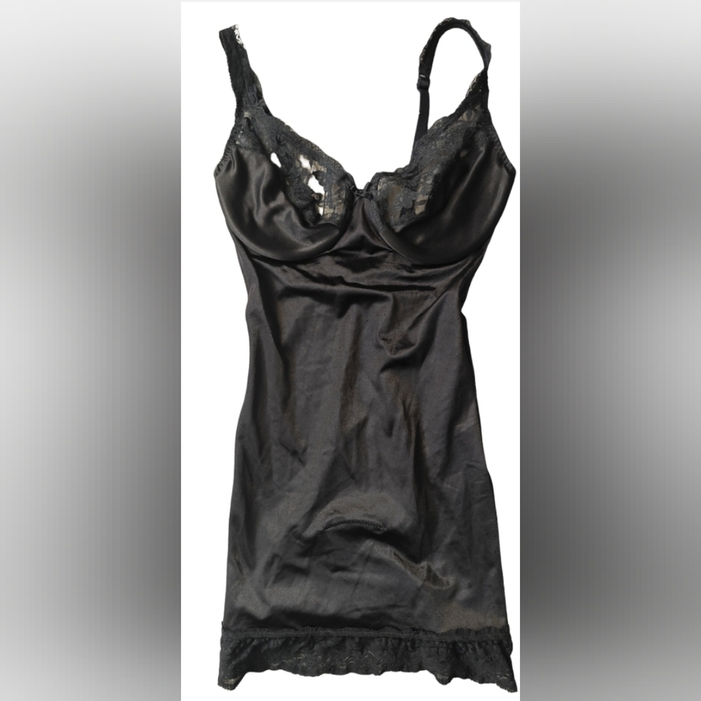 Elegant Black Lace Chemise
